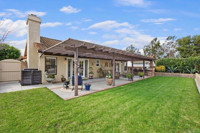 Detail Gallery Image 36 of 40 For 2028 Columbus Way, Vista,  CA 92081 - 2 Beds | 2 Baths