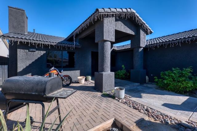 30426 Avenida Del Padre, Cathedral City CA: https://media.crmls.org/mediaz/3256220f-e78c-4c78-a6f1-8af4bdbe3afe.jpg
