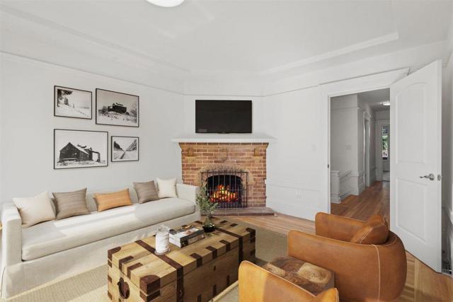 15241526 Irving Street, San Francisco CA: https://media.crmls.org/mediaz/325699cb-8293-44f3-b40d-fa88a4443726.jpg