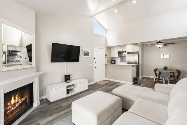 Detail Gallery Image 2 of 23 For 2920 Briarwood Rd #G11,  Bonita,  CA 91902 - 2 Beds | 1 Baths