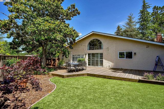 Image 26 of 51 For 1021 Knightwood Ct