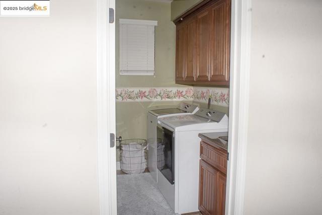 1083 Steeple Blvd, Brentwood CA: https://media.crmls.org/mediaz/32570c31-a5ca-4545-8b67-93d08efea5b0.jpg