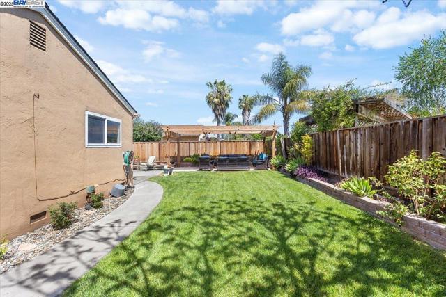 Image 34 of 49 For 5894 Pontius Ct