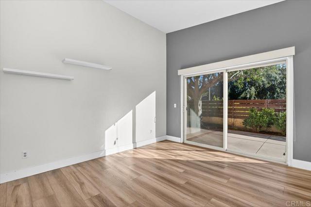 Detail Gallery Image 19 of 42 For 135 Neptune Pl, Escondido,  CA 92026 - 3 Beds | 2 Baths