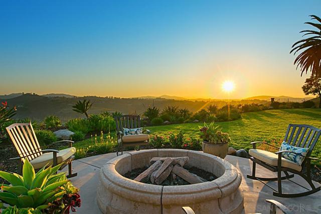 14155 Bryce Point, Poway CA: https://media.crmls.org/mediaz/32589565-10f5-4ea1-8f27-29e1d8632949.jpg