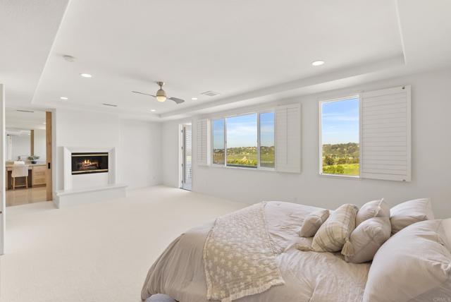 Detail Gallery Image 6 of 9 For 3842 Modena Pl, Carmel Valley,  CA 92130 - 4 Beds | 3 Baths