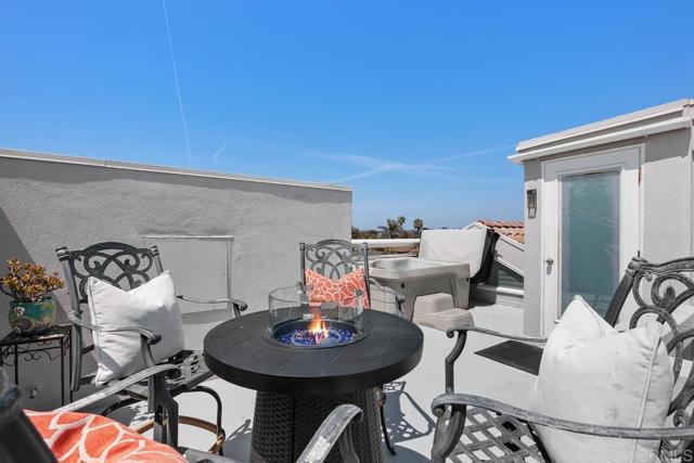 3980 Garfield Street, Carlsbad CA: https://media.crmls.org/mediaz/32591d03-31dc-4e2c-bf0a-19eccdd3a9d9.jpg