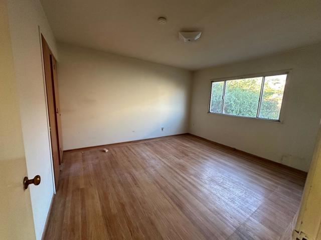 366 Chester Street, Daly City CA: https://media.crmls.org/mediaz/3259c5bb-94e7-402b-9003-c99ba47d097c.jpg