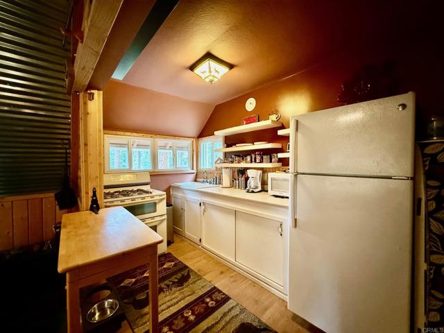 Detail Gallery Image 7 of 48 For 32811 Birch Hill Rd, Palomar Mountain,  CA 92060 - 2 Beds | 1 Baths