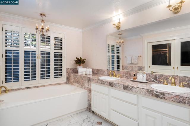 131 Shoshone Court, Danville CA: https://media.crmls.org/mediaz/325a19ef-c2e8-41c5-af94-85f9a1cc38cd.jpg