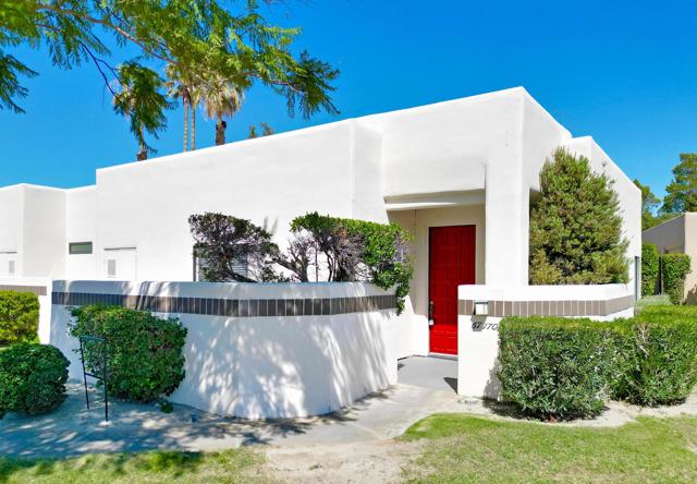 67170 W Chimayo Drive, Cathedral City CA: https://media.crmls.org/mediaz/325b48e7-e81d-44b9-a496-138ae9e3d0d4.jpg