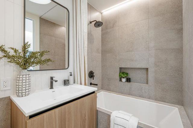 25251 La Rena Lane, Los Altos Hills CA: https://media.crmls.org/mediaz/325b7cd7-86a0-4361-acfc-55d36970e952.jpg