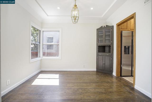 532 Central Ave, Pittsburg CA: https://media.crmls.org/mediaz/325c12df-85fc-463f-a8d4-02afa1377f9c.jpg