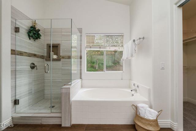 570 Shadow Lane, Simi Valley CA: https://media.crmls.org/mediaz/325c175b-39e9-4d33-a34c-9fb7d979163f.jpg