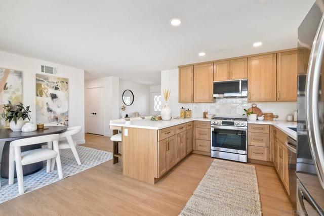 10020 Kaufman Way, San Diego CA: https://media.crmls.org/mediaz/325c600c-01cd-4ab4-9a5a-7f12086b1d6d.jpg