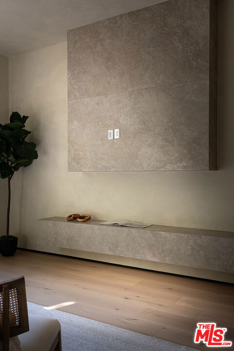 23340 Collins Street, Woodland Hills CA: https://media.crmls.org/mediaz/325c8e4e-7ff0-4808-bc78-72fb3f9d4d96.jpg