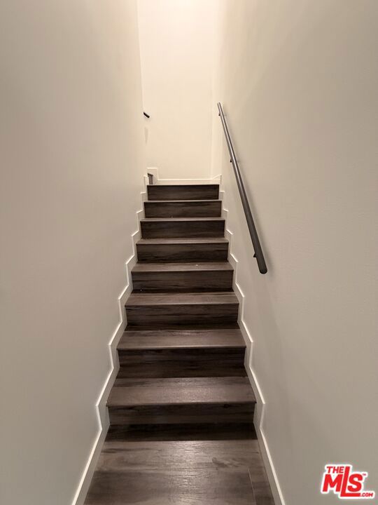 5020 Woodman, 211 photo 11