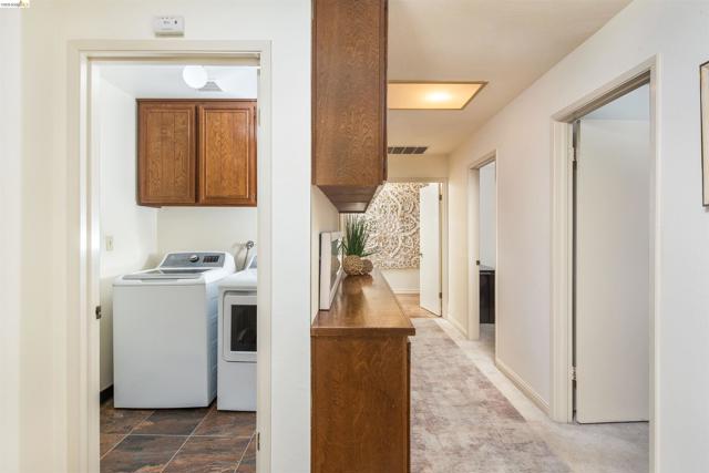 Image 30 of 59 For 3237 Vera Cruz Dr