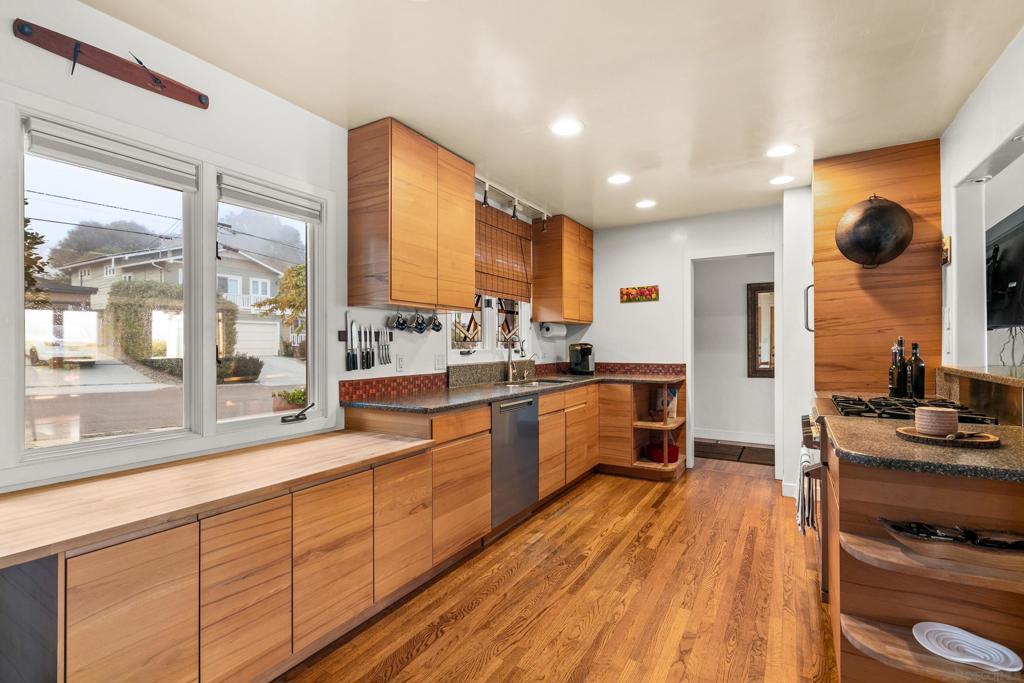 541 Tarento Dr - photo 3