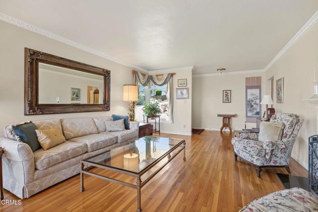 332 Carol Drive, Ventura CA: https://media.crmls.org/mediaz/32633766-ece9-4517-b41a-30e4a6bd6ad4.jpg