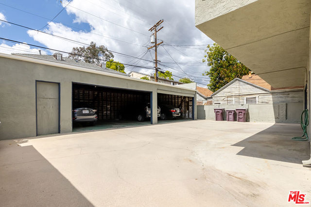 329 THOMPSON Avenue, Glendale, California 91201, ,Multi-Family,For Sale,THOMPSON,22149041