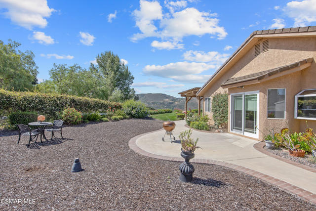 12490 Ridge Drive, Santa Rosa CA: https://media.crmls.org/mediaz/3264052d-5f52-4be1-a9fb-f7451863f87d.jpg