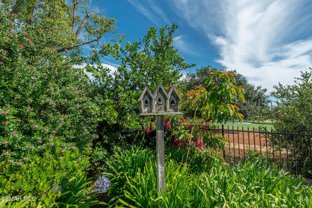 4498 Rayburn Street, Westlake Village CA: https://media.crmls.org/mediaz/3264d4f0-59c3-473f-8cd2-22f5f0518034.jpg