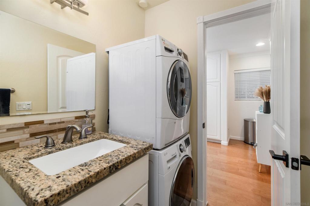 MLS #250042567SD image #17