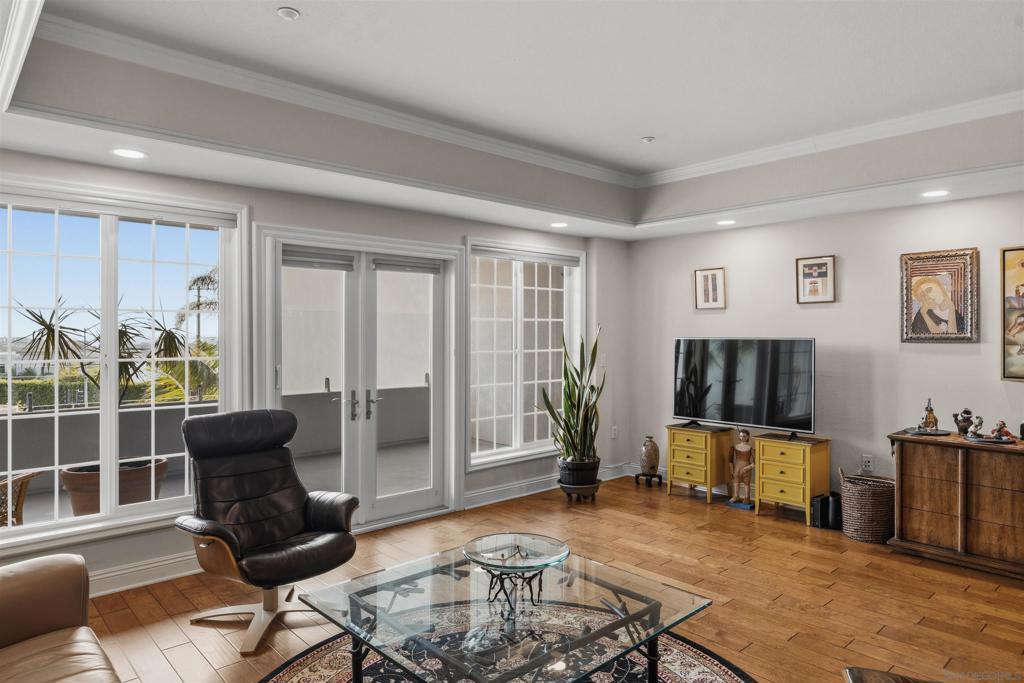 1128 Las Flores - photo 3