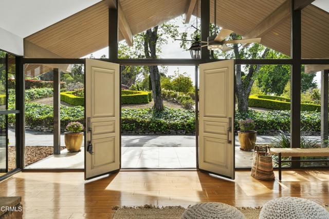 230 Avocado Place, Camarillo CA: https://media.crmls.org/mediaz/3266fa9e-dc75-40b9-b45c-0b86e03b7fe9.jpg