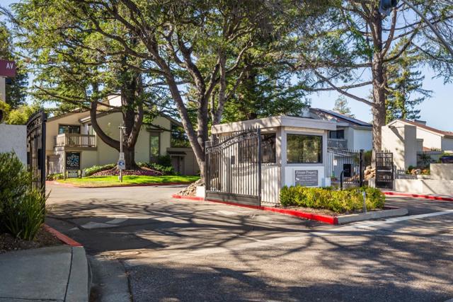 19414 Vineyard Lane, Saratoga CA: https://media.crmls.org/mediaz/3267264c-9f3f-4b6c-aed7-686e2b380213.jpg