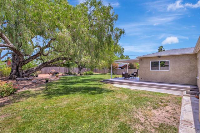 593 Live Oak Drive, El Cajon CA: https://media.crmls.org/mediaz/3267764a-27b6-43d7-aae9-4f35030db3ac.jpg