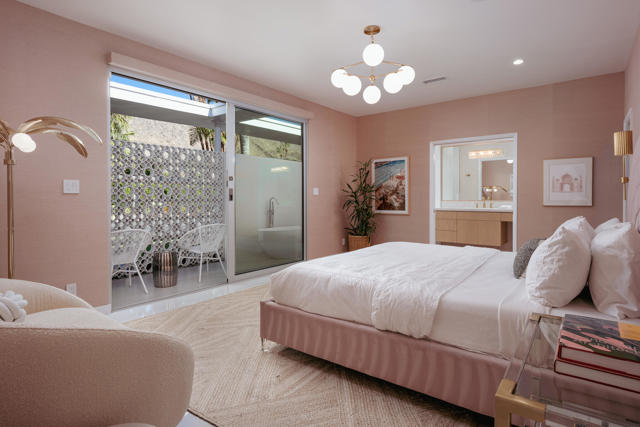 2622 S Calle Palo Fierro, Palm Springs, CA 92264