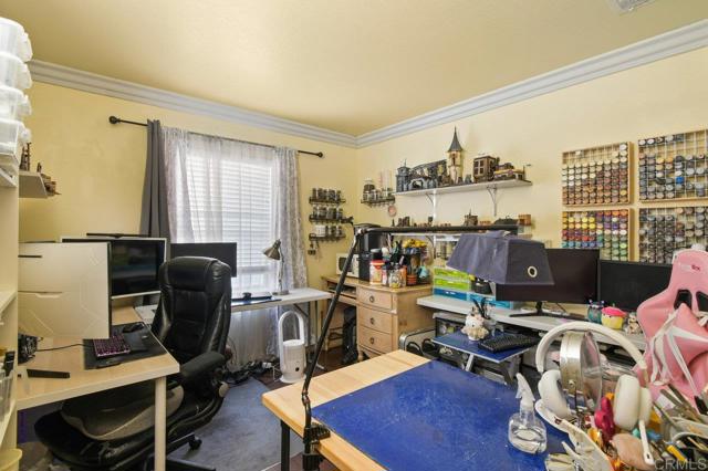 1420 Venters Dr, Chula Vista CA: https://media.crmls.org/mediaz/3268a603-c931-408e-8d03-07d372f4452d.jpg