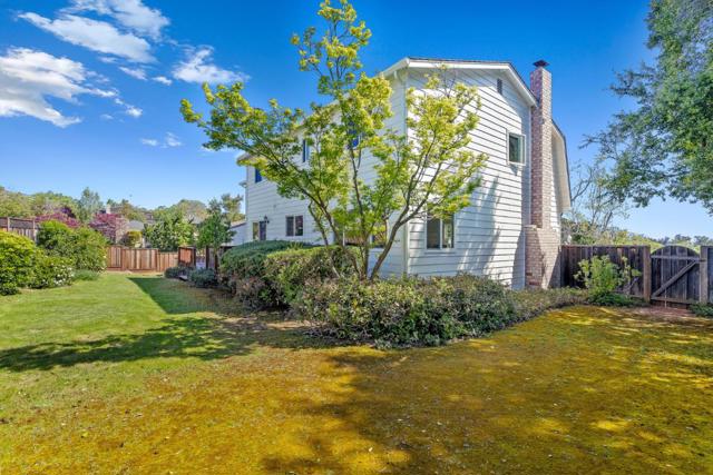 319 Montclair Road, Los Gatos CA: https://media.crmls.org/mediaz/32693132-7a47-4cb2-b5ba-8cce23f318e5.jpg