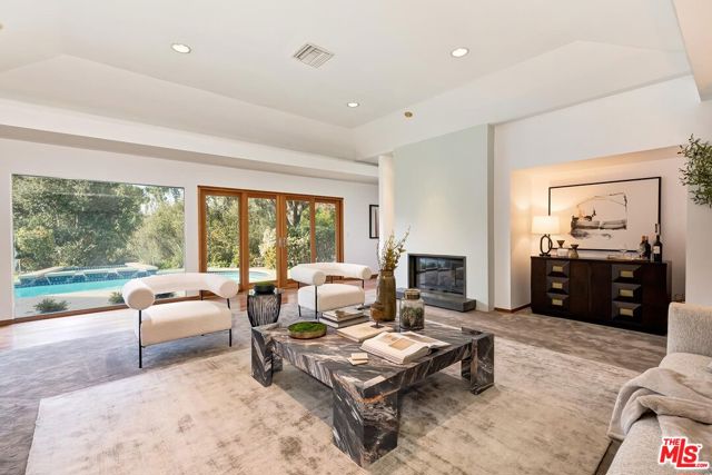 4463 Bergamo Drive photo 8