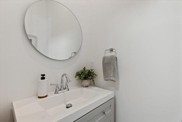 61 HILLTOP Drive, San Carlos CA: https://media.crmls.org/mediaz/326ad98a-e37e-4300-8d38-5db6dc8f18d1.jpg