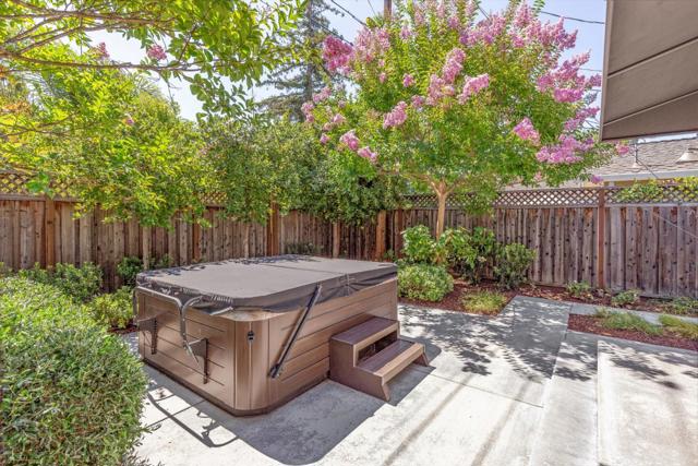 15700 Kavin Lane, Los Gatos CA: https://media.crmls.org/mediaz/326b25a1-4a56-4011-9206-8ad5401abaf8.jpg