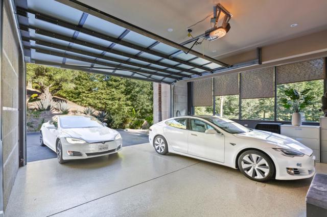 27673 Lupine Road, Los Altos Hills CA: https://media.crmls.org/mediaz/326b9a56-f709-4839-82cb-c1e999a73279.jpg