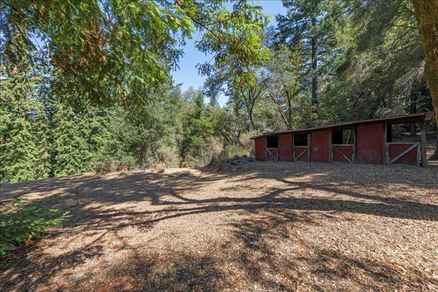 17337 Debbie Road, Los Gatos CA: https://media.crmls.org/mediaz/326c278d-653d-45f7-819d-fe5d4e6f8e52.jpg