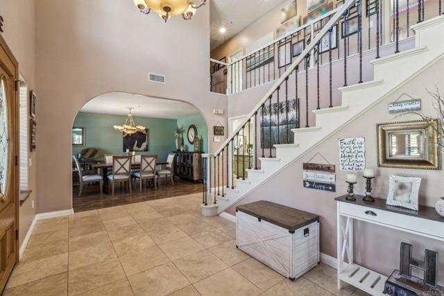 Detail Gallery Image 17 of 60 For 29950 Robbie Ln, Vista,  CA 92084 - 4 Beds | 3 Baths