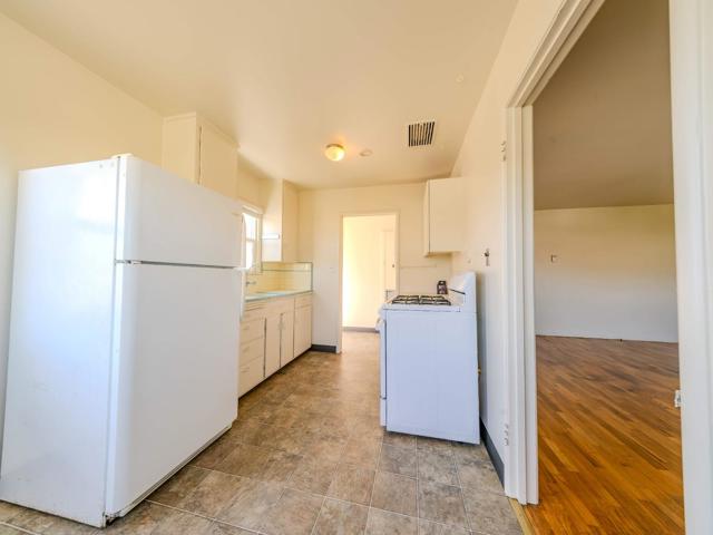 108 W Cliff Drive, Santa Cruz CA: https://media.crmls.org/mediaz/326d0622-2852-406c-ab6c-80b2bb4b62a1.jpg