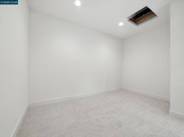 180 Castle Hill Ranch, Walnut Creek CA: https://media.crmls.org/mediaz/326d78e2-2ef4-4c88-a949-4cf35918ab2d.jpg