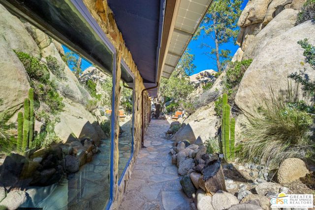 5845 Cholla Avenue, Yucca Valley, California 92284, 4 Bedrooms Bedrooms, ,3 BathroomsBathrooms,Single Family Residence,For Sale,Cholla,24386627