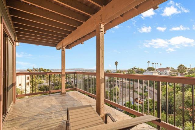 Image 44 of 61 For 2393 La Marque Street