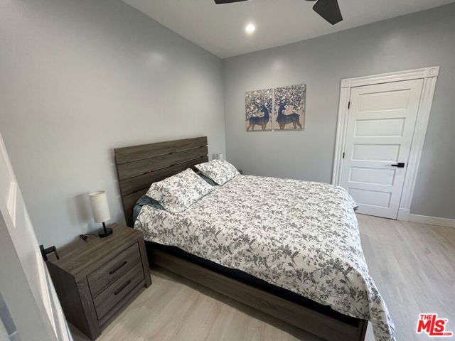 84 N Palm Street, Ventura CA: https://media.crmls.org/mediaz/326f635b-b4fe-4c64-ae2e-f18b56fb61bb.jpg
