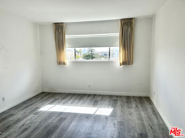 1440 Reeves Street, Los Angeles CA: https://media.crmls.org/mediaz/326f8cc8-9ec0-415c-850a-a785c15a14ed.jpg