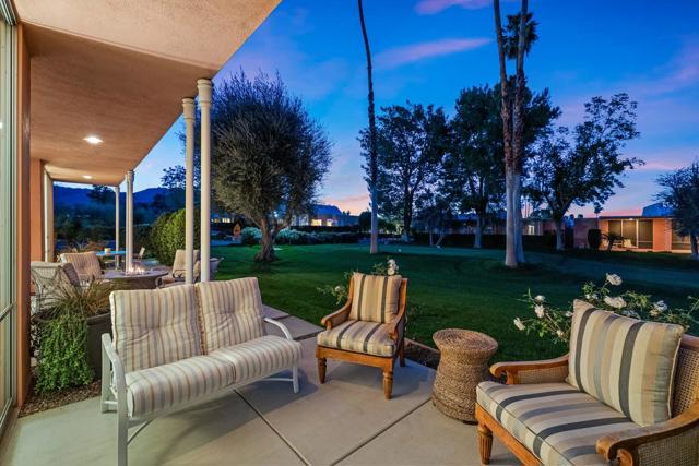 47360 Jadida Avenue, Palm Desert CA: https://media.crmls.org/mediaz/326fc2ab-af44-4180-8754-0b2c8ab7a2b0.jpg