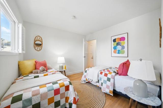 6532 Claremont Avenue, Richmond CA: https://media.crmls.org/mediaz/32700e92-0350-4065-b83e-4c993cd88093.jpg