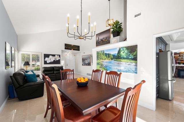 Detail Gallery Image 11 of 48 For 453 Hidden Vista Dr, Chula Vista,  CA 91910 - 4 Beds | 3 Baths